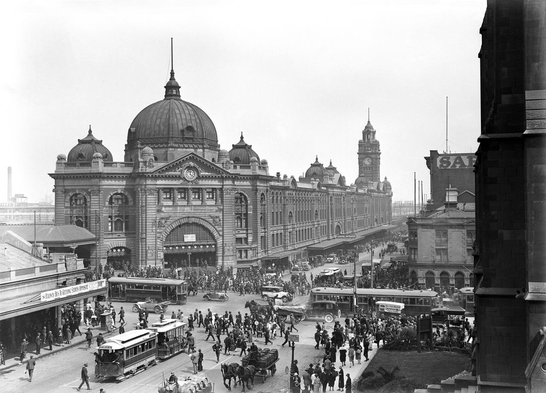 Flinders Street Station, Melbourne, in 1927